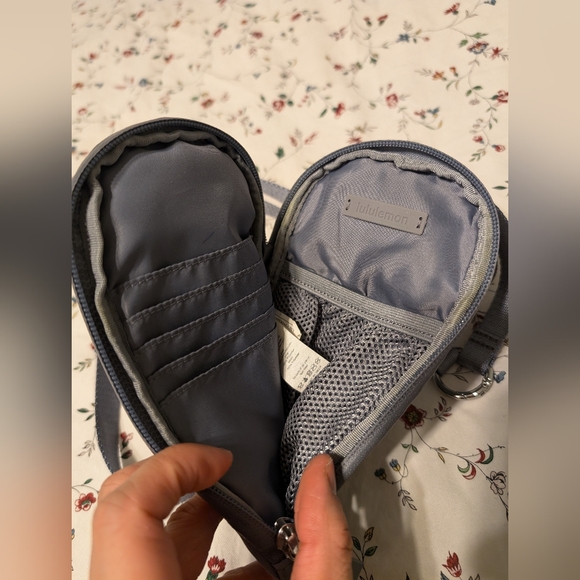 Lululemon Athletica Belt Waist Crossbody Shoulder Bag - Picture 4 of 8